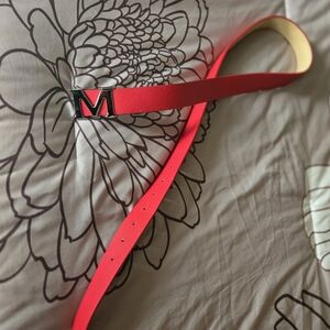 Unisex Belt with M Buckle